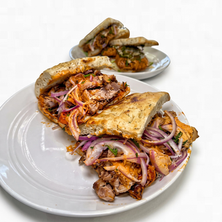 Pan con Chicharron